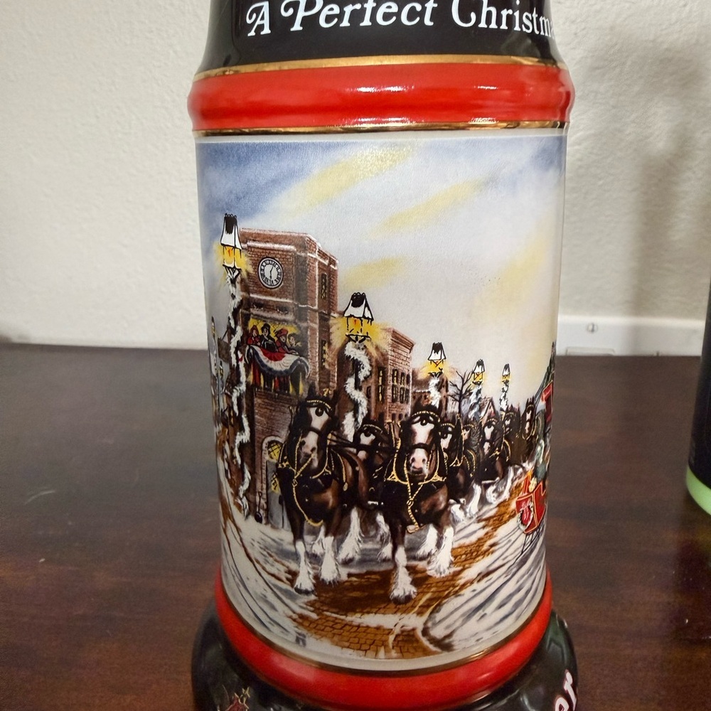 1992 Budweiser "A Perfect Christmas" Holiday Collector's Series Beer Stein.